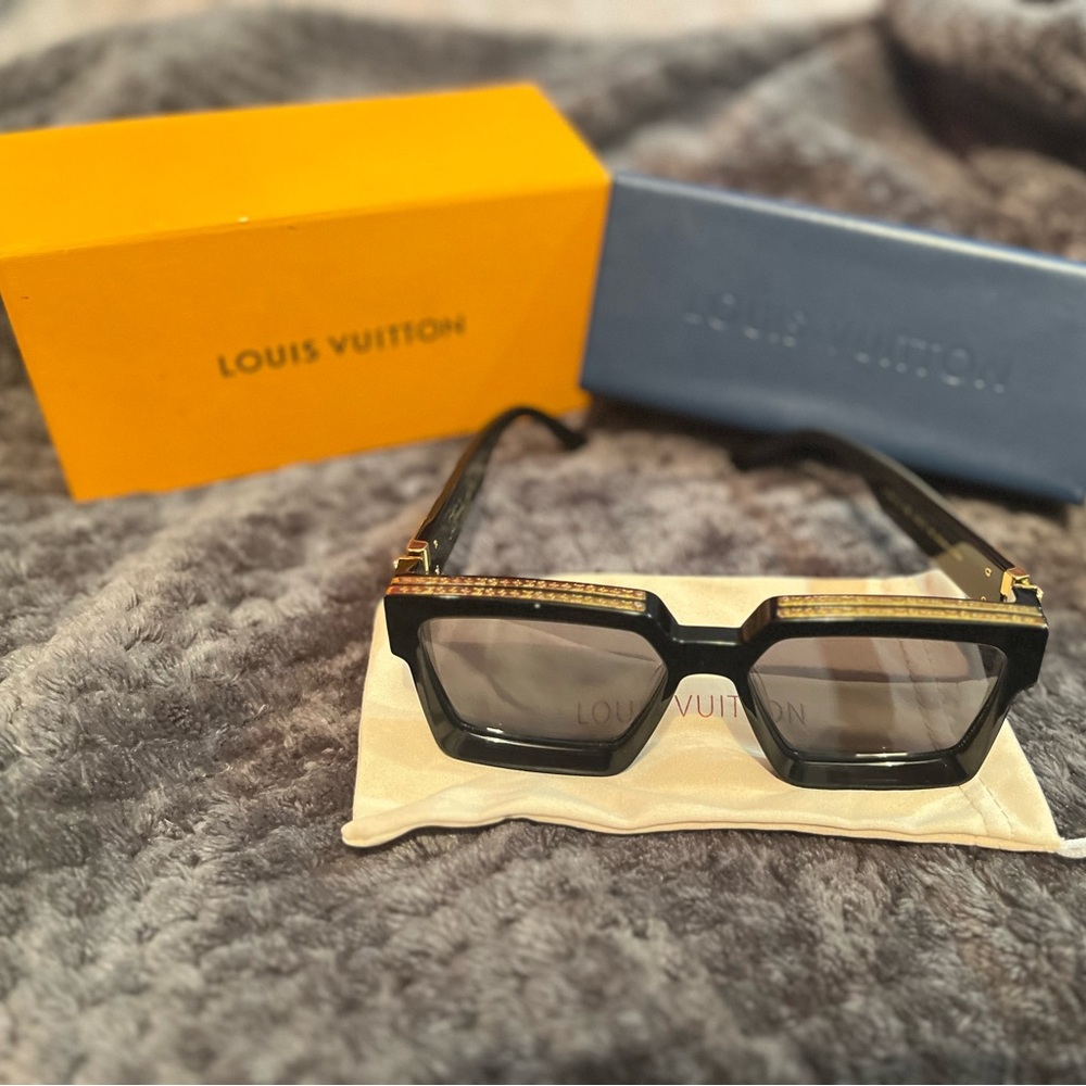 Louis Vuitton sunglasses authentic